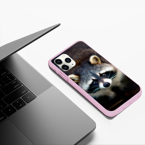 Чехол для iPhone 11 Pro Max матовый Застенчивый енот, цвет розовый - фото 5