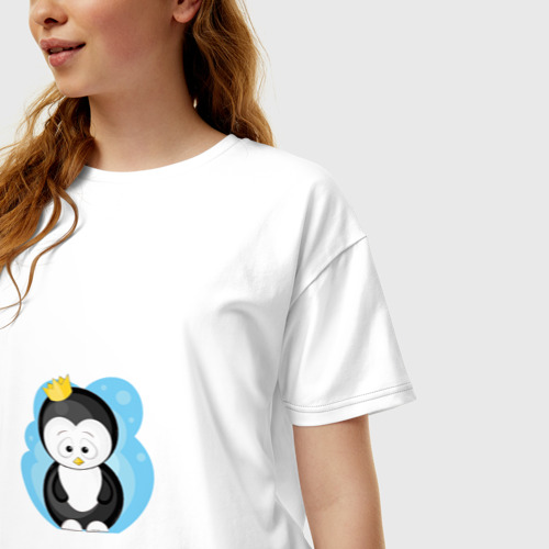 Женская футболка хлопок Oversize с принтом Королевский пингвин, фото на моделе #1