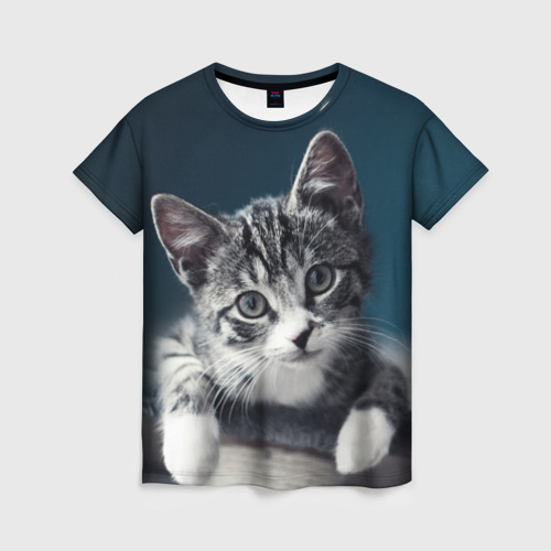 Женская футболка 3D с принтом Милый любопытный котёнок, вид спереди #2