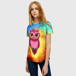 Женская футболка 3D Малиновая сова на абстрактном фоне - фото 2