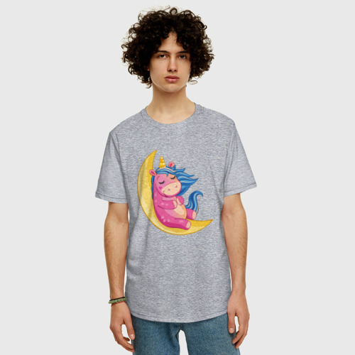 Мужская футболка хлопок Oversize с принтом Единорог на месяце, фото на моделе #1