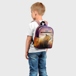 Рюкзак с принтом Космическая водосвинка для ребенка, вид на модели спереди №2. Цвет основы: белый