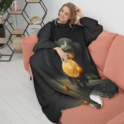 Плед с рукавами Девочка с мандарином в руках - фото 2