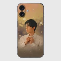 Чехол для iPhone 16 силиконовый с защитой камеры Ли Дон Ук 2521