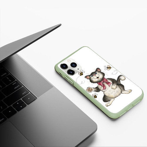 Чехол для iPhone 11 Pro матовый с принтом Котик с пчёлами, фото #5