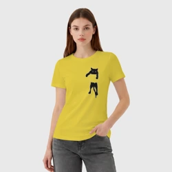 Женская футболка хлопок Черный котик в кармашке - фото 2