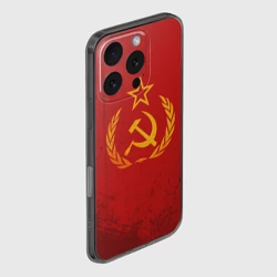 Чехол для iPhone 16 Pro силиконовый с защитой камеры СССР серп и молот красный фон - фото 2