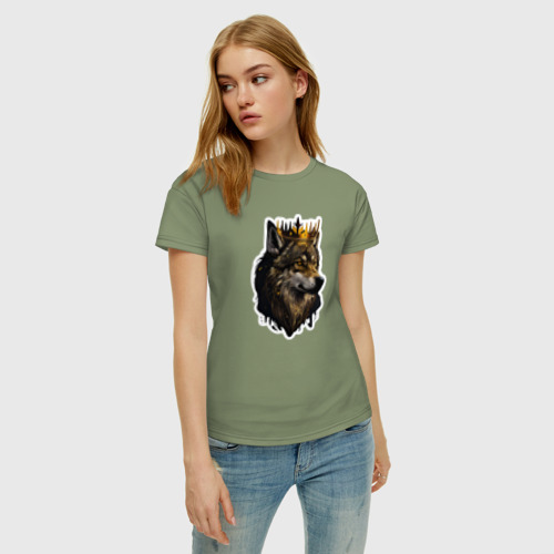 Женская футболка хлопок с принтом Волк-царь в короне, фото на моделе #1