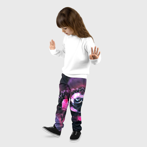Детские брюки 3D с принтом Цветок сделанный нейросетью, фото на моделе #1