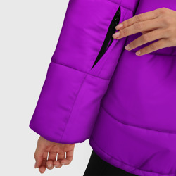 Куртка с принтом Ярко-фиолетовый градиент для женщины, вид на модели спереди №4. Цвет основы: черный