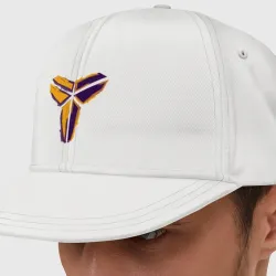 Кепка снепбек с прямым козырьком Kobe logo