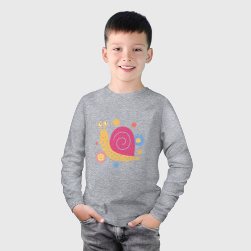 Детский лонгслив хлопок с принтом Улитка в цветах, фото на моделе #1