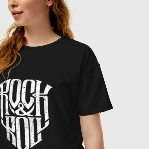 Женская футболка хлопок Oversize Rock and Roll щит, цвет черный - фото 3