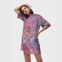 Платье-футболка 3D Мандала гармонии, фиолетовая, космос - фото 2