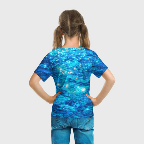 Детская футболка 3D с принтом Кокоми на фоне воды, вид сзади #2