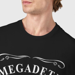 Футболка с принтом Megadeth в стиле Jack Daniels для мужчины, вид на модели спереди №4. Цвет основы: черный