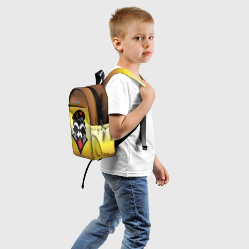 Детский рюкзак 3D "Енот Морпех" на желтом фоне - фото 2