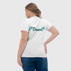 Футболка с принтом Dimash & Dears для женщины, вид на модели сзади №3. Цвет основы: белый