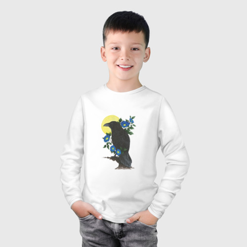 Детский лонгслив хлопок с принтом Ворон на ветке под луной, фото на моделе #1