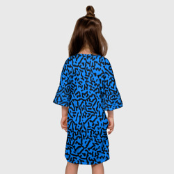 Платье с принтом Абстрактный паттерн - минимализм для ребенка, вид на модели сзади №2. Цвет основы: белый