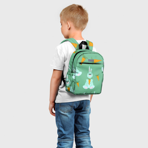 Детский рюкзак 3D с принтом Зайка с морковкой паттерн, фото на моделе #1