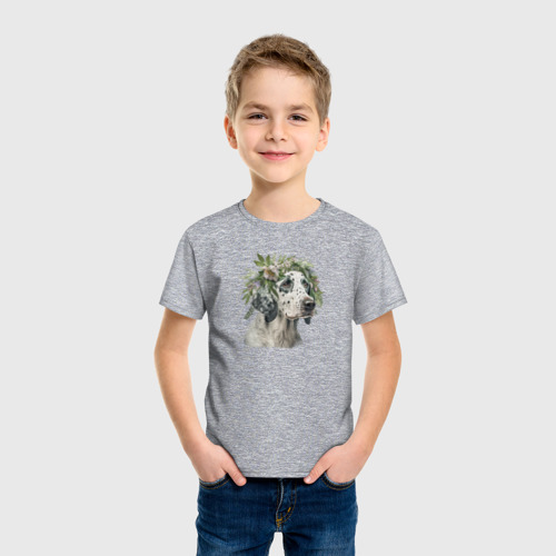 Детская футболка хлопок с принтом Английский сеттер в венке из цветов, фото на моделе #1