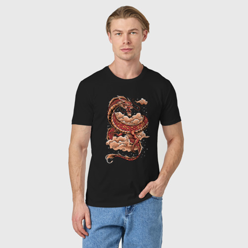 Мужская футболка хлопок с принтом Красный Китайский дракон, фото на моделе #1