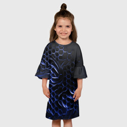 Платье с принтом Синие объемные плиты для ребенка, вид на модели спереди №3. Цвет основы: белый