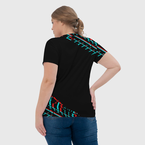 Женская футболка 3D с принтом Значок Peugeot в стиле glitch на темном фоне, вид сзади #2