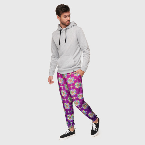 Мужские брюки 3D с принтом Абстрактные разноцветные узоры на пурпурно-фиолетовом фоне, фото на моделе #1