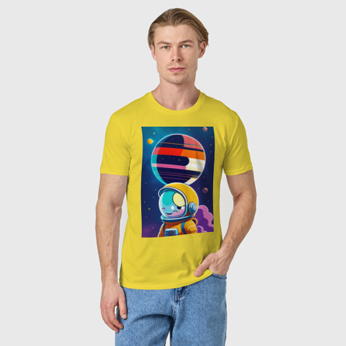 Мужская футболка хлопок Улыбчивый астронавт в космосе, цвет желтый - фото 3