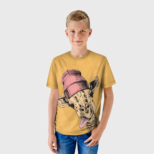 Детская футболка 3D с принтом Жираф дразнит, фото на моделе #1