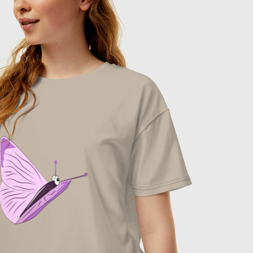 Женская футболка хлопок Oversize Сиреневая бабочка, цвет миндальный - фото 3