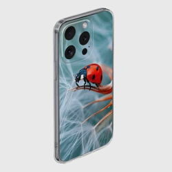 Чехол для iPhone 15 Pro силиконовый с защитой камеры Маленькая божья коровка - фото 2