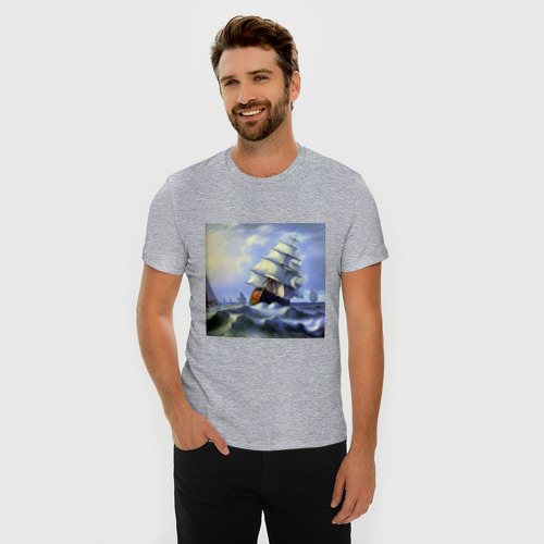 Мужская футболка хлопок Slim с принтом Корабль плывет по бушующему морю, фото на моделе #1