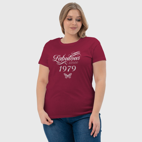 Женская футболка хлопок Fabulous since 1979, цвет маджента - фото 6