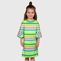 Платье с принтом Желто-зеленый полосатый узор для ребенка, вид на модели спереди №3. Цвет основы: белый