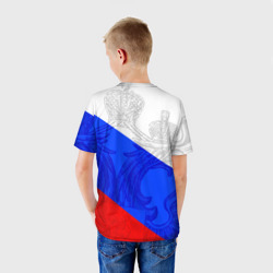 Футболка с принтом Сердечко - Россия для ребенка, вид на модели сзади №2. Цвет основы: белый