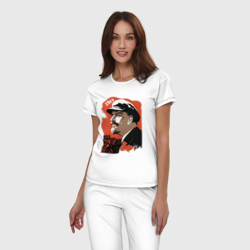 Женская пижама хлопок с принтом Ленин красный флаг, фото на моделе #1
