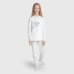 Пижама с принтом Булавка от порчи для ребенка, вид на модели спереди №3. Цвет основы: белый