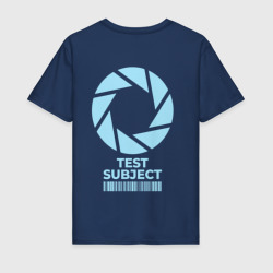Светящаяся футболка с принтом Test subject Portal для любого человека, вид сзади №1. Цвет основы: темно-синий