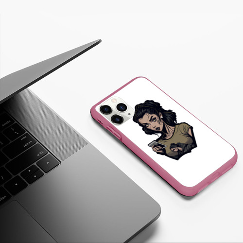 Чехол для iPhone 11 Pro матовый Девушка с телефоном, цвет малиновый - фото 5