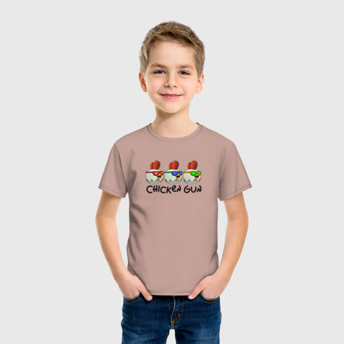 Детская футболка хлопок с принтом Chicken gun - три курочки, фото на моделе #1