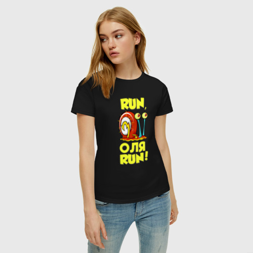 Женская футболка хлопок Run Оля run, цвет черный - фото 3