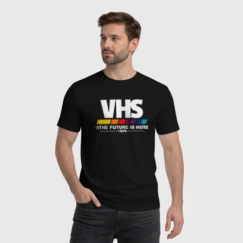 Мужская футболка хлопок с принтом VHS retro 1976, фото на моделе #1