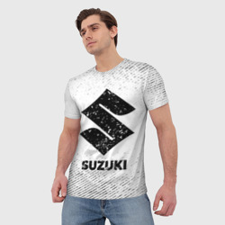 Мужская футболка 3D Suzuki с потертостями на светлом фоне - фото 2