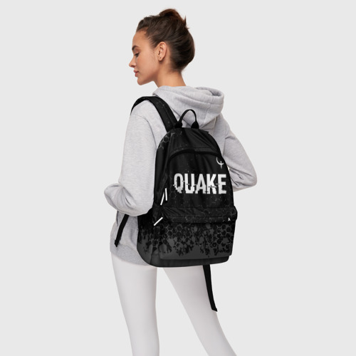 Рюкзак 3D Quake glitch на темном фоне: символ сверху - фото 5