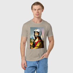 Мужская футболка хлопок Мона Лиза в шлеме - нейросеть - фото 2