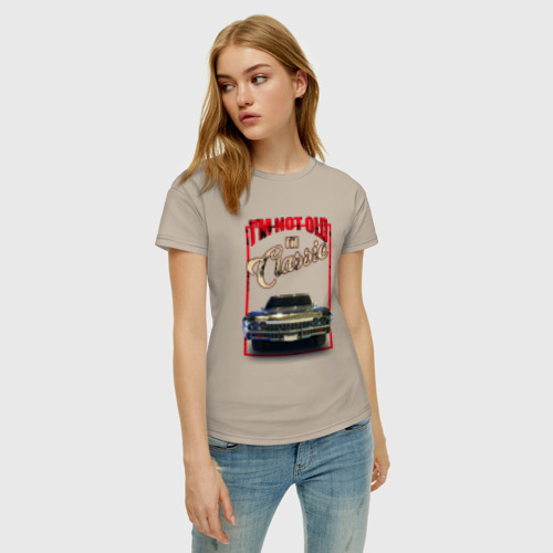 Женская футболка хлопок с принтом Классика автомобиль Chevrolet Impala, фото на моделе #1