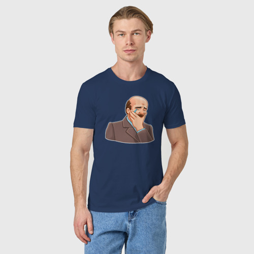 Мужская футболка хлопок с принтом Ленин плачет, фото на моделе #1
